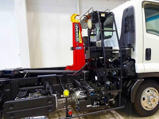 Isuzu FORWARD 2021-04 8732950-25