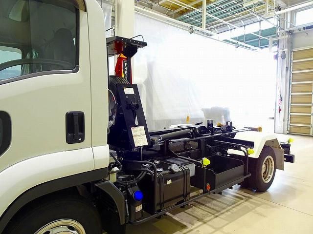 Isuzu FORWARD 2021-04 8732950-27