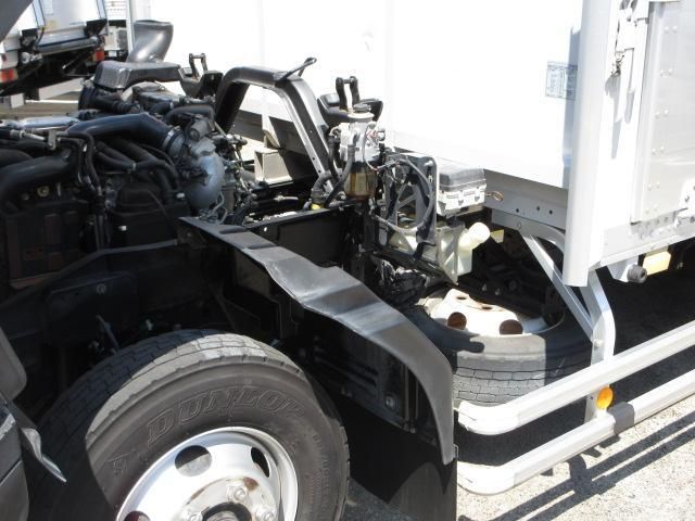 Isuzu FORWARD 2019-06 8732953-14