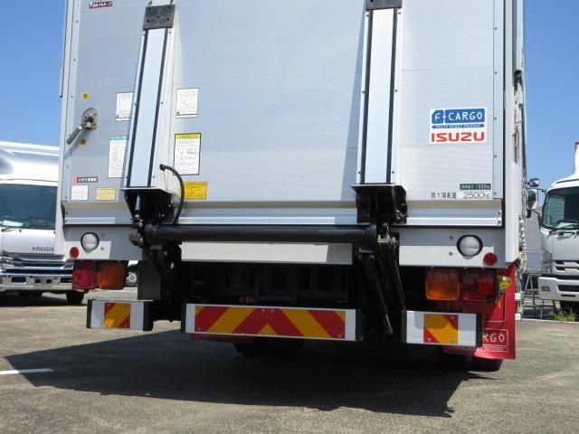 Isuzu FORWARD 2019-06 8732953-20