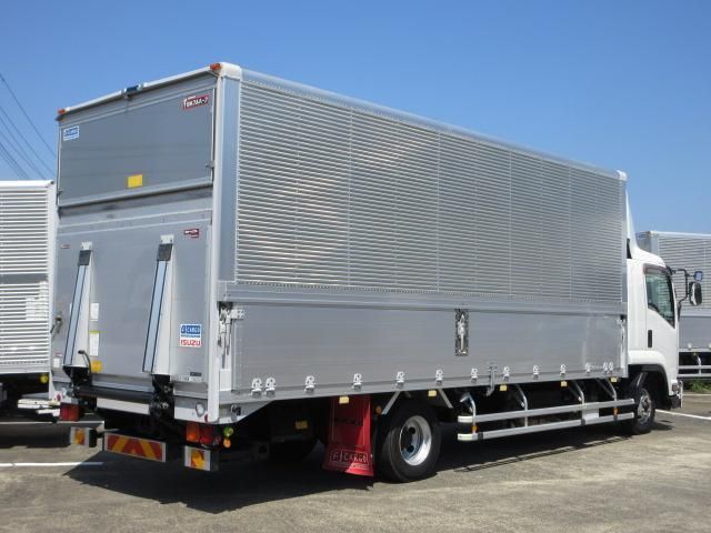 Isuzu FORWARD 2019-06 8732953-2
