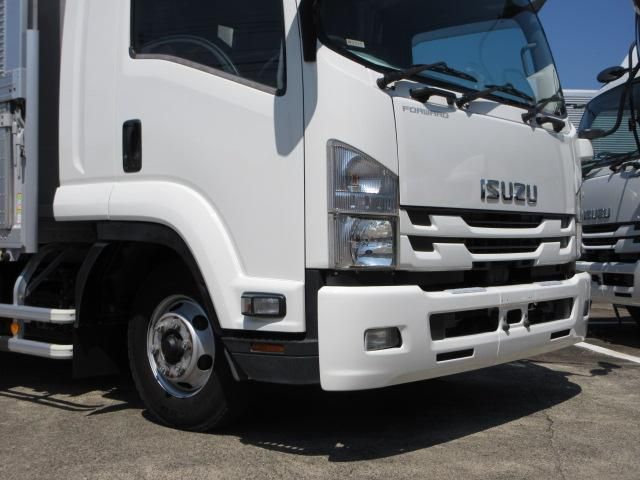 Isuzu FORWARD 2019-06 8732953-7