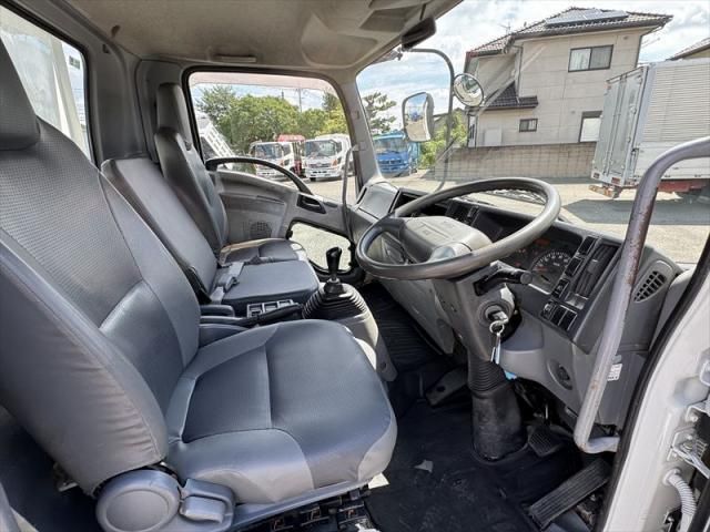 Isuzu FORWARD 2013-03 8732982-24