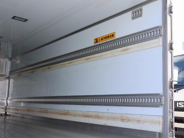 Isuzu FORWARD 2017-12 8732958-12