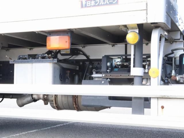 Isuzu FORWARD 2017-12 8732958-23