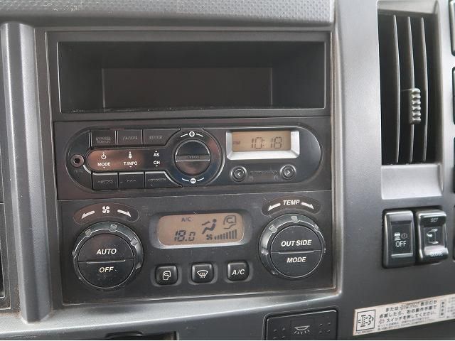 Isuzu FORWARD 2017-10 8732972-17