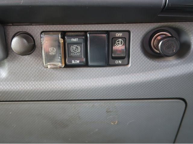 Isuzu FORWARD 2017-10 8732972-18
