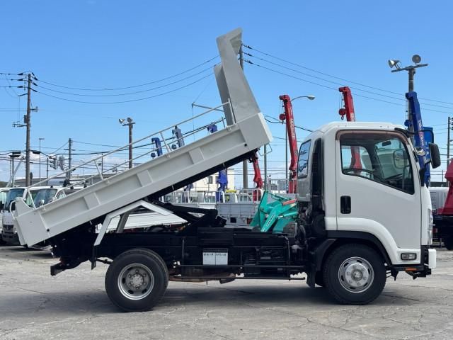 Isuzu FORWARD 2017-08 8732971-3