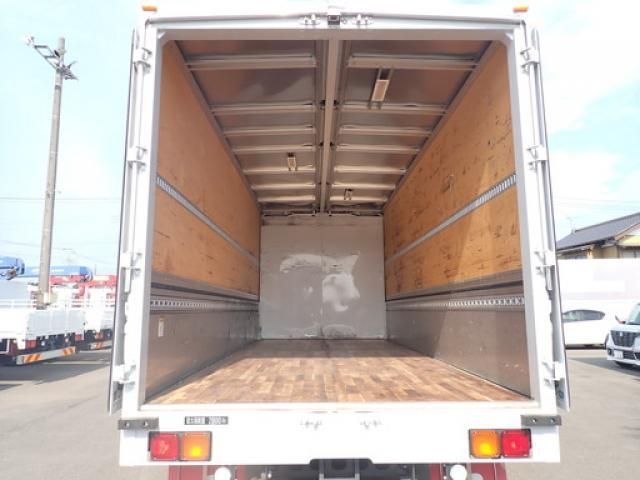 Isuzu FORWARD 2021-03 8732949-24