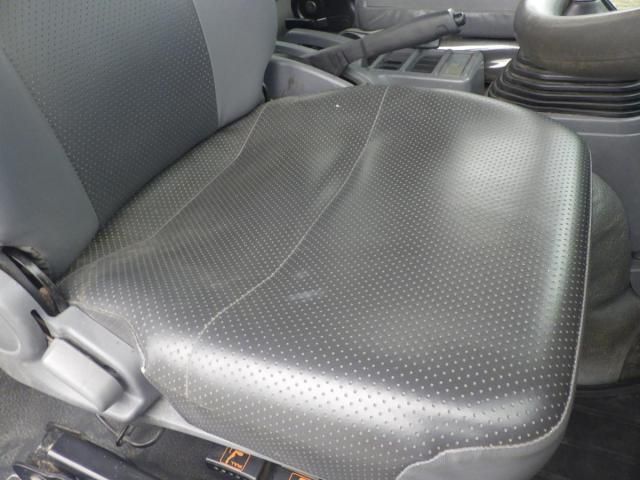 Isuzu FORWARD 2018-03 8732966-16