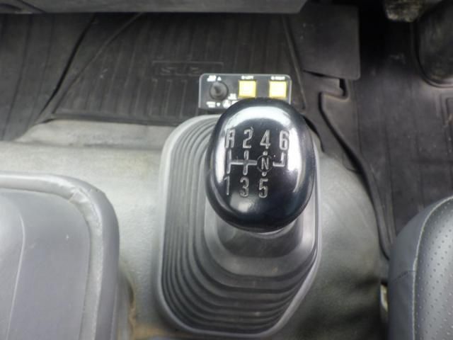 Isuzu FORWARD 2018-03 8732966-26