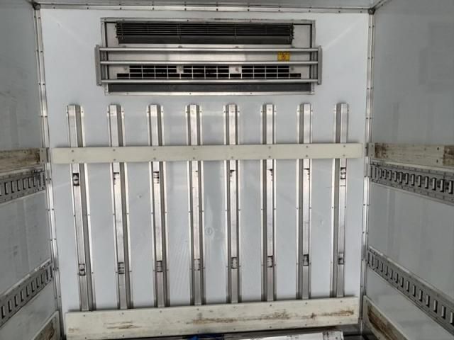Isuzu FORWARD 2016-11 8732974-18