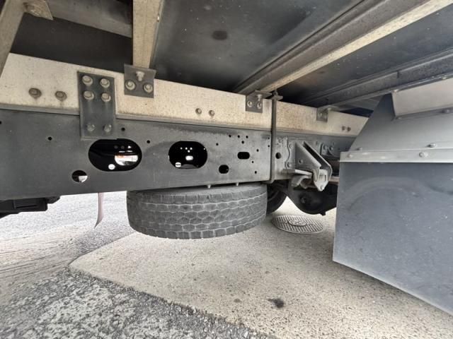 Isuzu FORWARD 2016-11 8732974-22