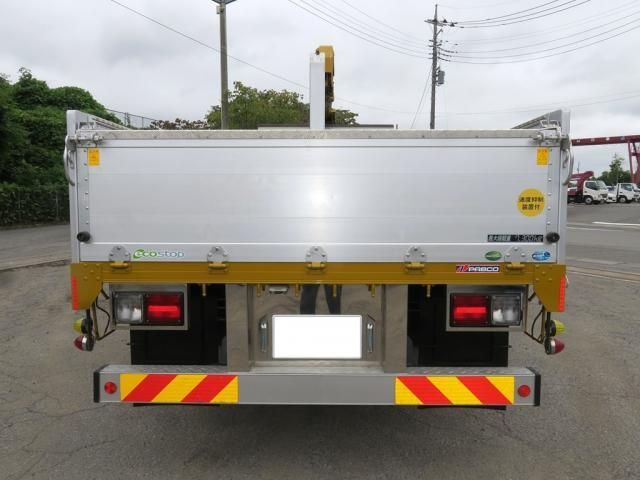 Isuzu FORWARD 2022-08 8770681-5