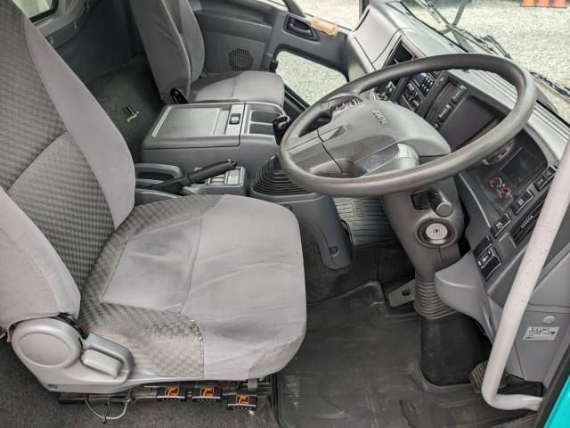 Isuzu FORWARD 2018-08 8770692-21