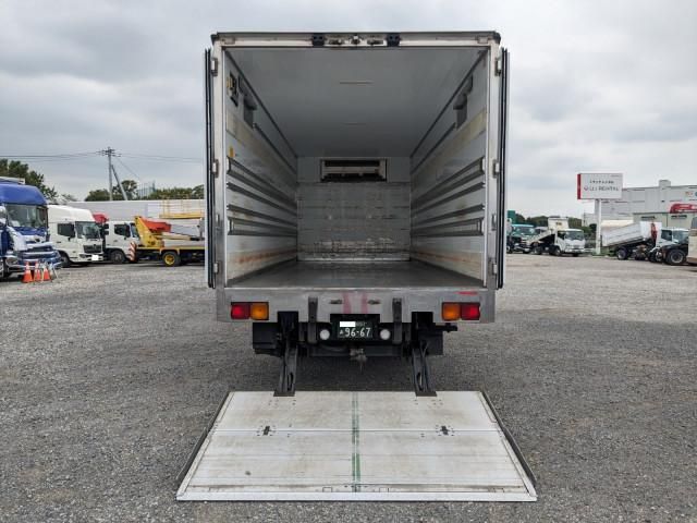 Isuzu FORWARD 2018-08 8770692-7
