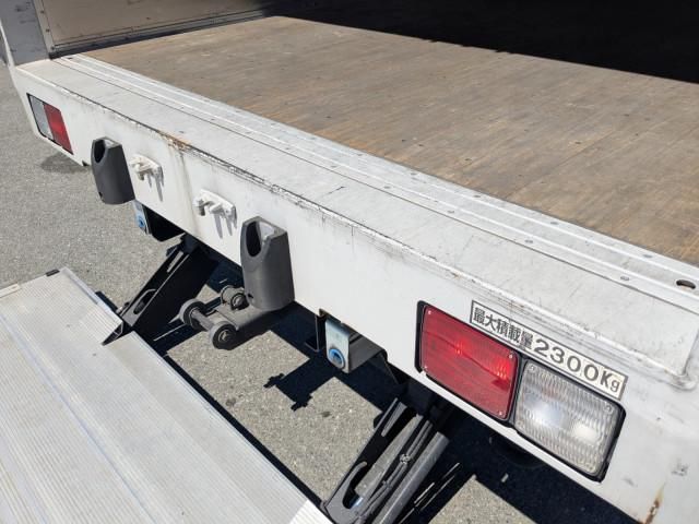 Isuzu FORWARD 2022-10 8770682-11