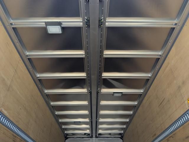 Isuzu FORWARD 2022-10 8770682-17