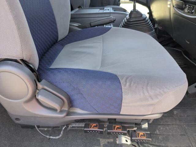 Isuzu FORWARD 2022-10 8770682-21