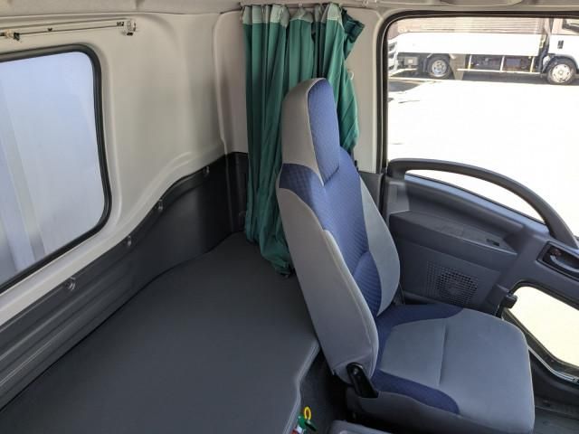 Isuzu FORWARD 2022-10 8770682-23