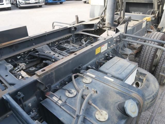Isuzu FORWARD 2019-07 8770690-11