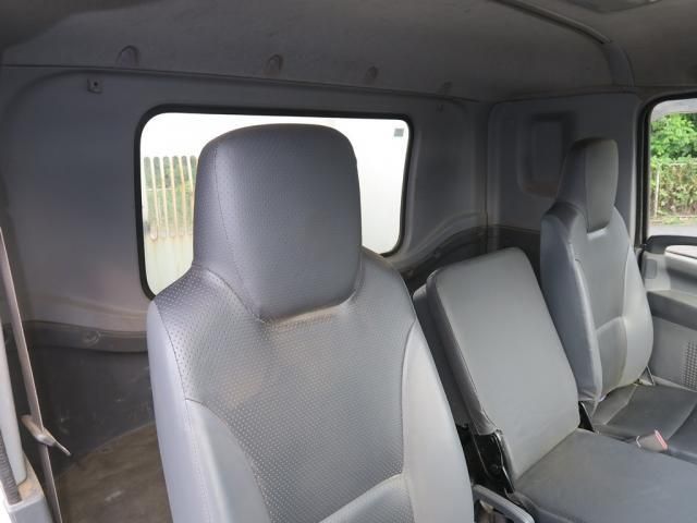 Isuzu FORWARD 2019-07 8770690-26