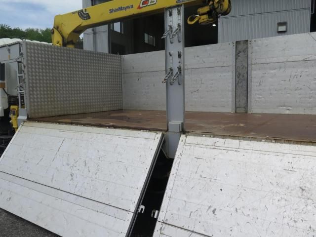 Isuzu FORWARD 2019-02 8770683-11