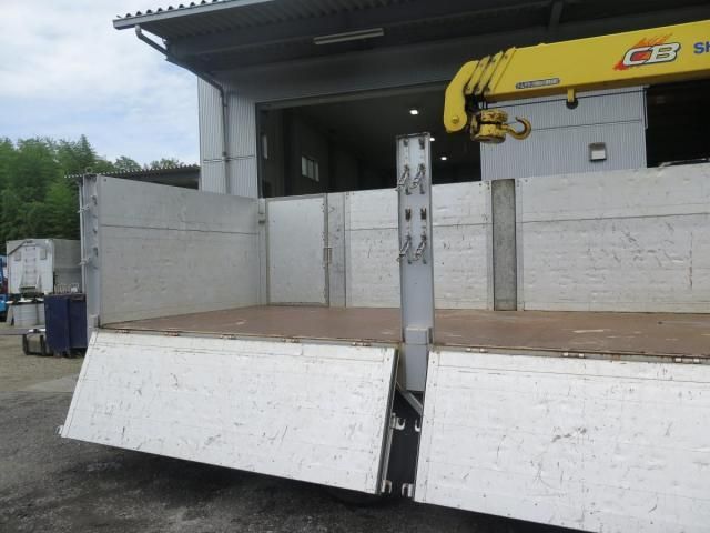 Isuzu FORWARD 2019-02 8770683-16