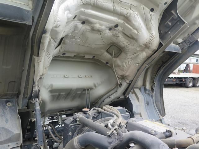 Isuzu FORWARD 2019-02 8770683-27
