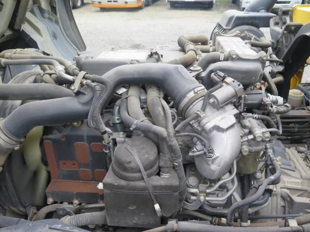 Isuzu FORWARD 2019-02 8770683-29