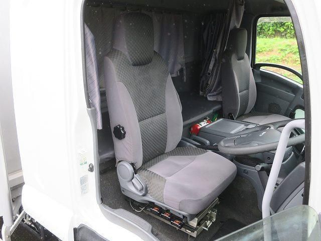 Isuzu FORWARD 2020-03 8770684-10