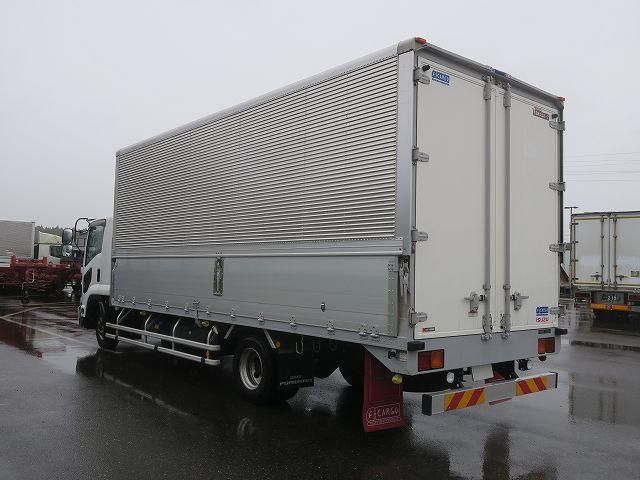 Isuzu FORWARD 2020-03 8770684-3