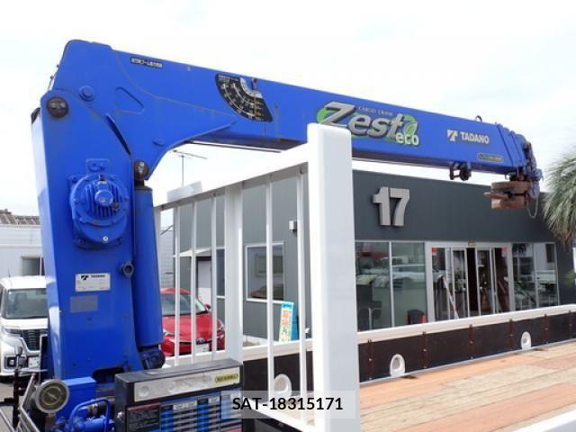 Isuzu FORWARD 2017-04 8796013-11