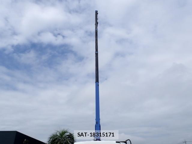 Isuzu FORWARD 2017-04 8796013-13