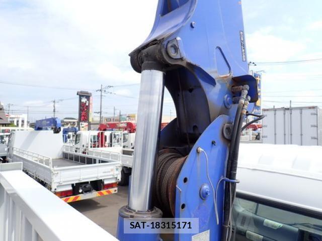 Isuzu FORWARD 2017-04 8796013-14
