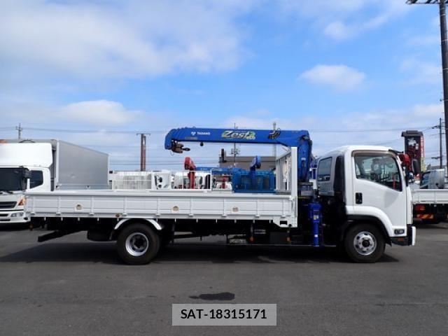 Isuzu FORWARD 2017-04 8796013-3