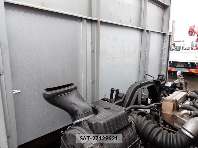 Isuzu FORWARD 2018-05 8796015-11
