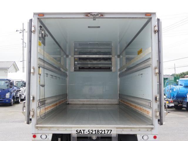 Isuzu FORWARD 2016-08 8796016-4