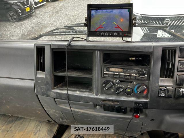 Isuzu FORWARD 2012-02 8796017-5