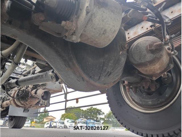 Isuzu FORWARD 2016-06 8796010-19
