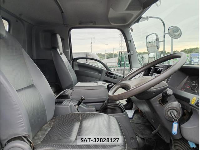 Isuzu FORWARD 2016-06 8796010-23