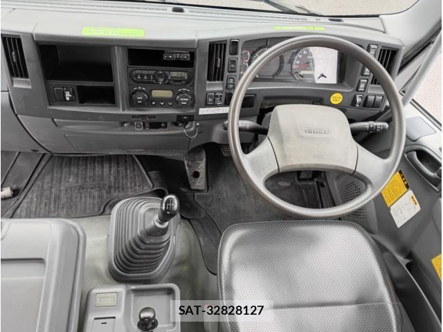 Isuzu FORWARD 2016-06 8796010-27