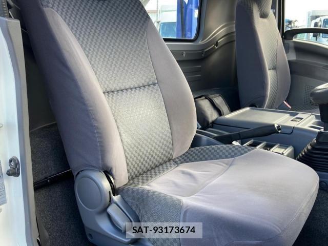 Isuzu FORWARD 2012-02 8796011-20