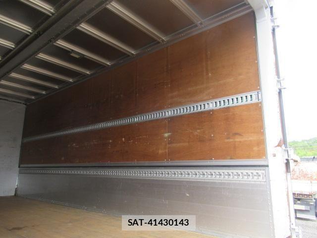 Isuzu FORWARD 2016-03 8829133-23