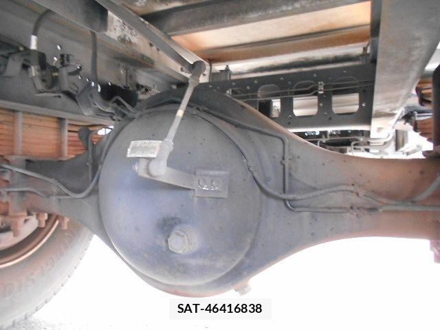 Isuzu FORWARD 2012-01 8829134-18