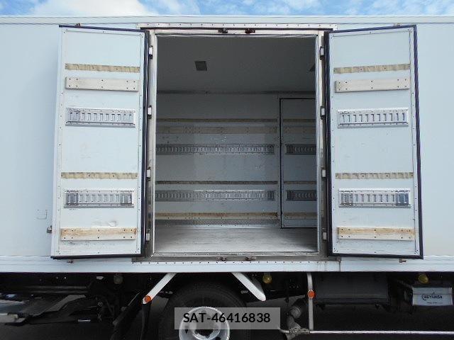 Isuzu FORWARD 2012-01 8829134-5