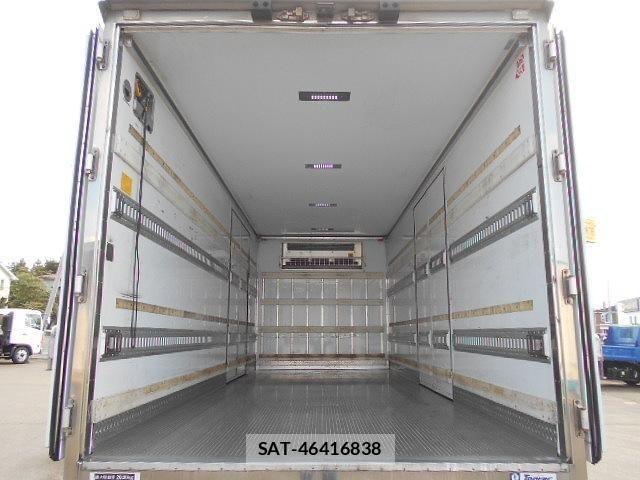 Isuzu FORWARD 2012-01 8829134-6