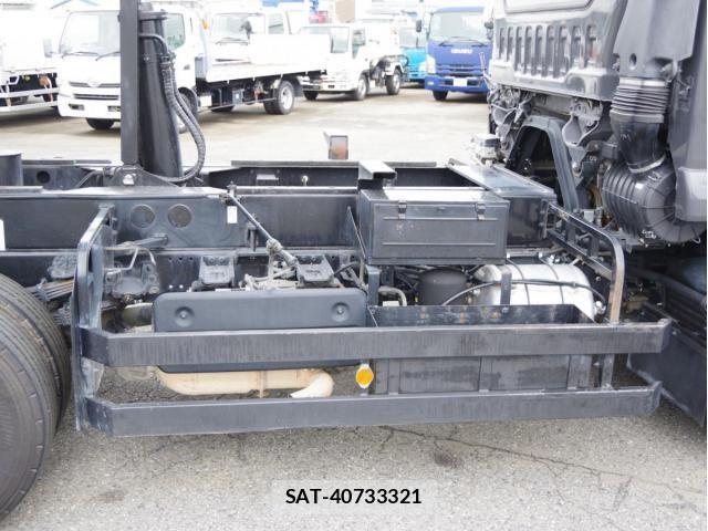 Isuzu FORWARD 2021-09 8829132-14