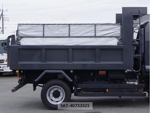 Isuzu FORWARD 2021-09 8829132-17