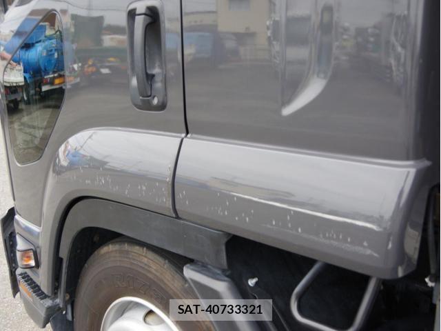 Isuzu FORWARD 2021-09 8829132-21